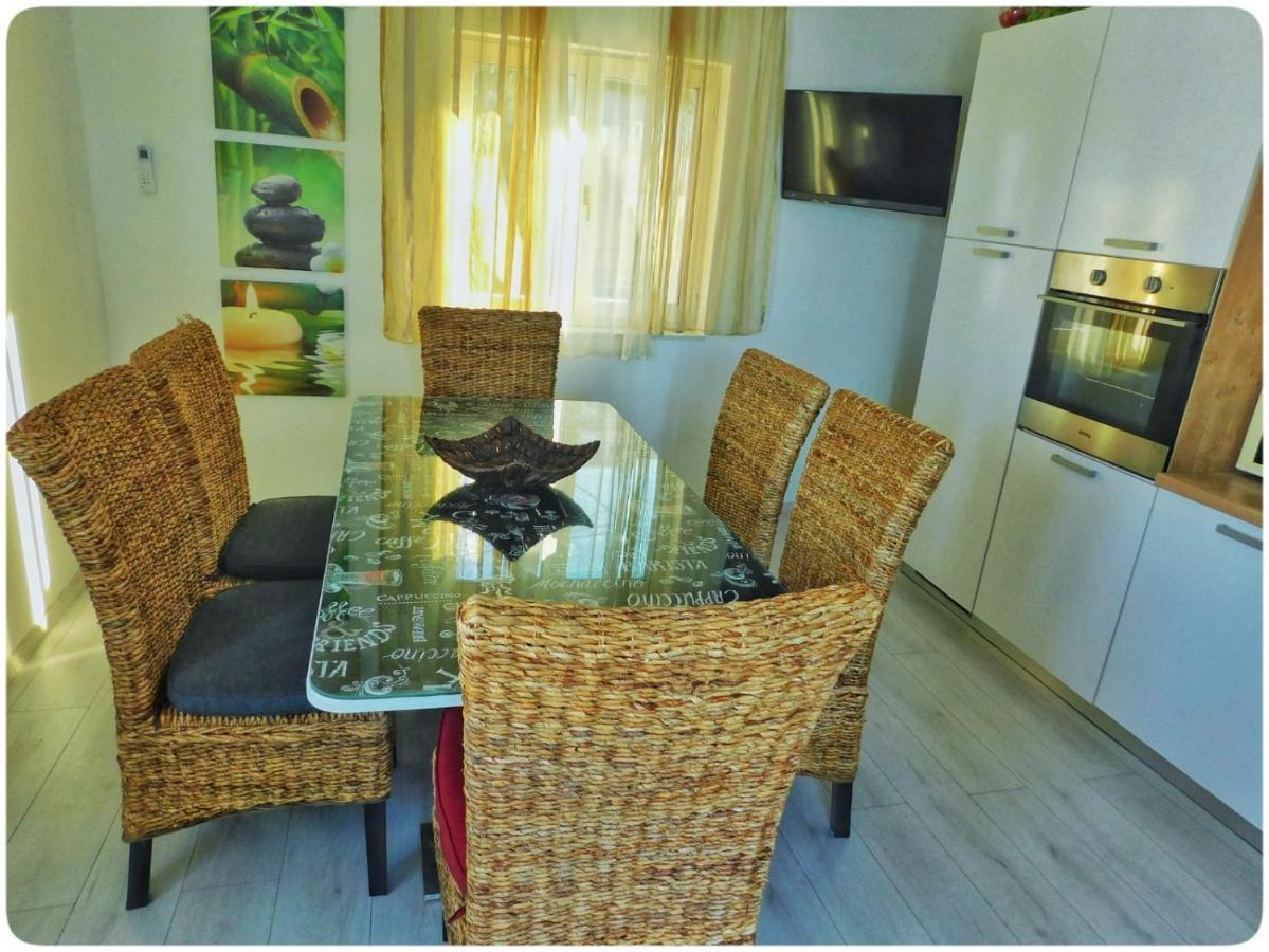 Littlevenice Appartme 50M From Sea Trogir Ngoại thất bức ảnh